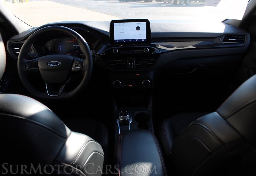 2025 Ford Escape AWD ST - Image 38