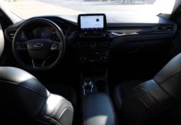 2025 Ford Escape AWD ST - Image 38