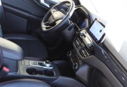 2025 Ford Escape AWD ST - Image 36