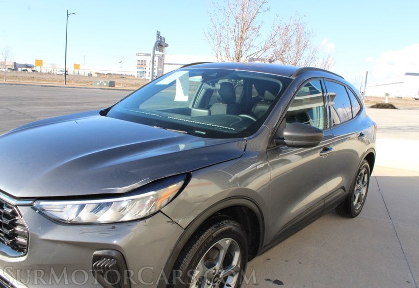 2025 Ford Escape AWD ST - Image 19