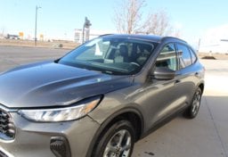 2025 Ford Escape AWD ST - Image 19