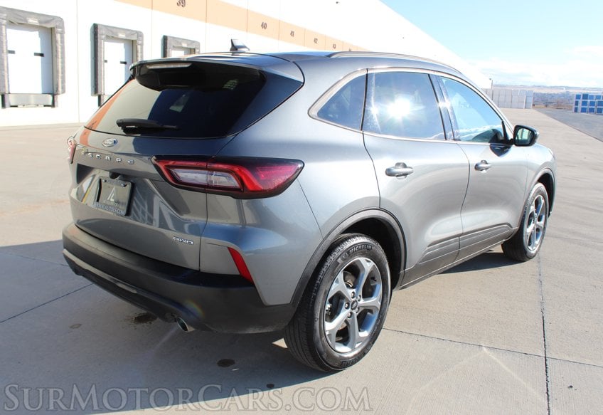 2025 Ford Escape AWD ST - Image 9