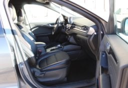 2025 Ford Escape AWD ST - Image 37