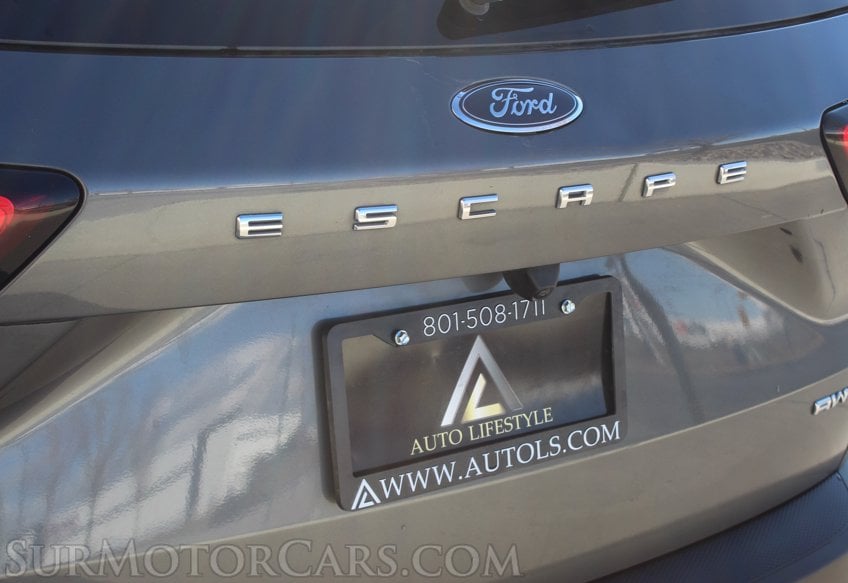2025 Ford Escape AWD ST - Image 28