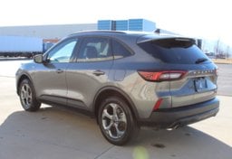 2025 Ford Escape AWD ST - Image 10