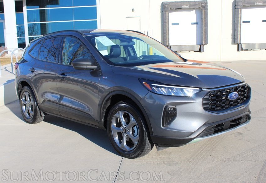 2025 Ford Escape AWD ST - Image 2