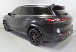 2023 Infiniti QX60 Luxe - Image 42