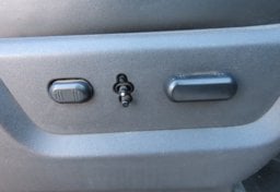 2011 Ford F-250 Super Duty LARIAT - Image 43