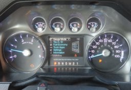 2011 Ford F-250 Super Duty LARIAT - Image 13