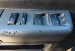 2011 Ford F-250 Super Duty LARIAT - Image 56