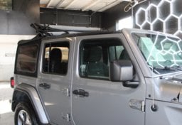 2020 Jeep Wrangler Sahara - Image 12