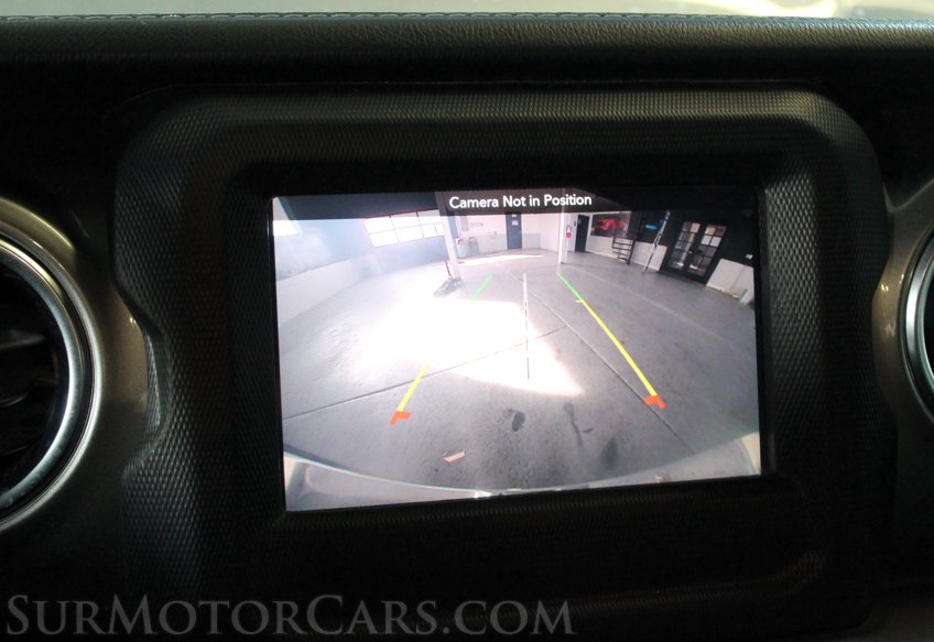 2020 Jeep Wrangler Sahara - Image 35