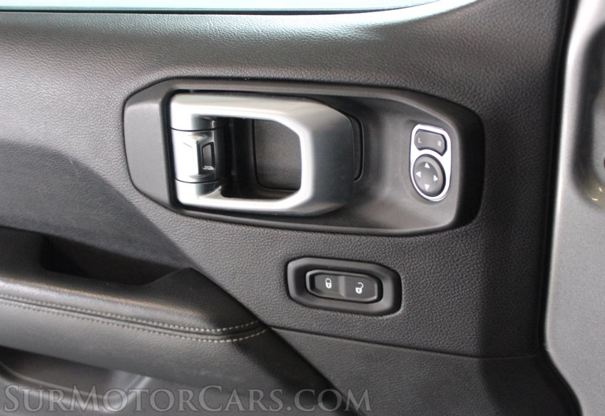 2020 Jeep Wrangler Sahara - Image 46