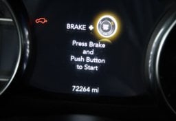 2020 Jeep Wrangler Sahara - Image 36