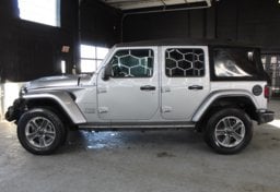 2020 Jeep Wrangler Sahara - Image 10