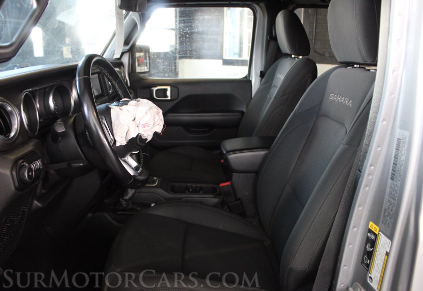 2020 Jeep Wrangler Sahara - Image 25