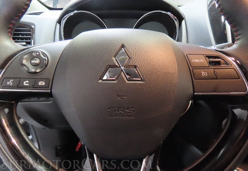 2025 Mitsubishi Outlander Sport - Image 29