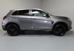 2025 Mitsubishi Outlander Sport - Image 5