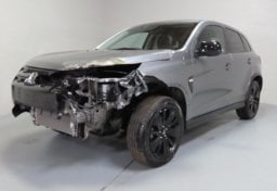 2025 Mitsubishi Outlander Sport - Image 4