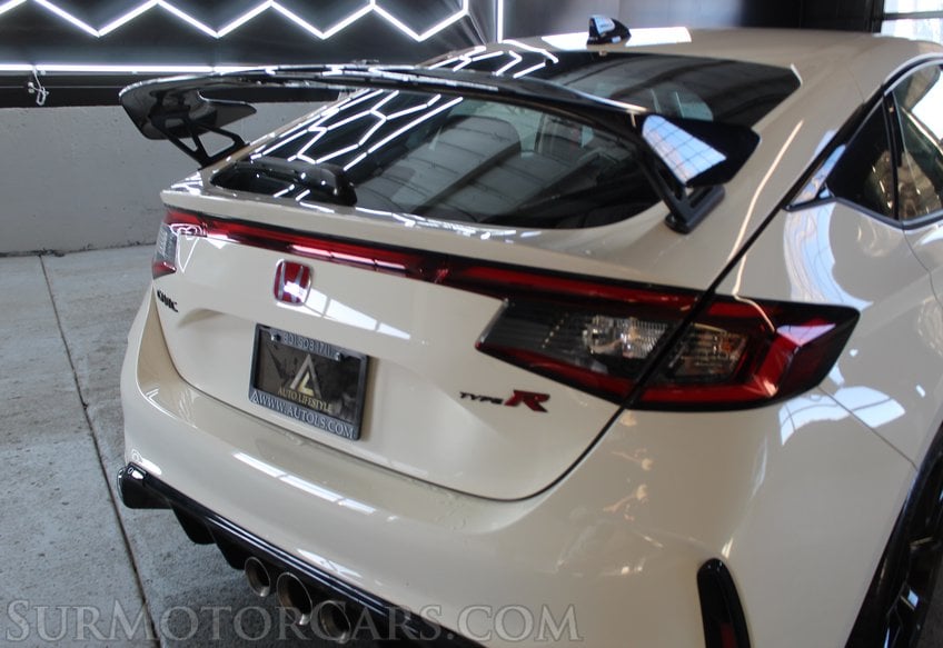 2025 Honda Civic Type R - Image 12