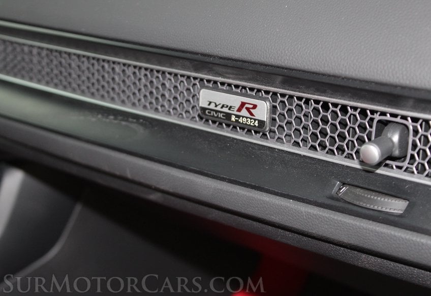 2025 Honda Civic Type R - Image 51