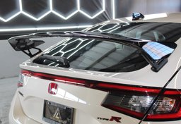 2025 Honda Civic Type R - Image 24