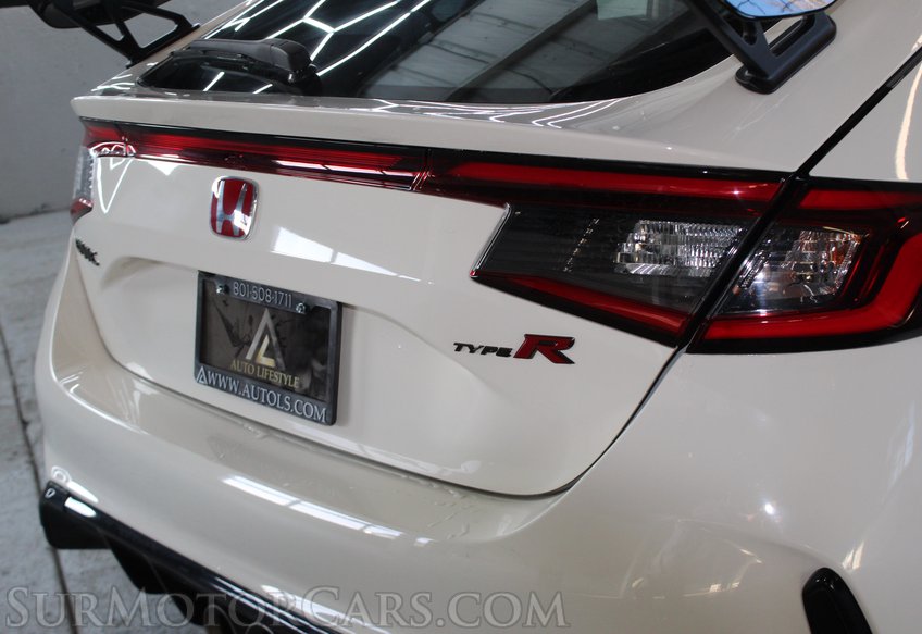 2025 Honda Civic Type R - Image 20