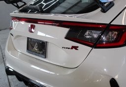 2025 Honda Civic Type R - Image 20