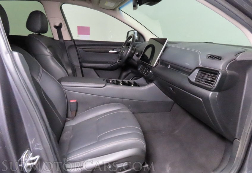 2024 Vinfast VF8 ECO - Image 21