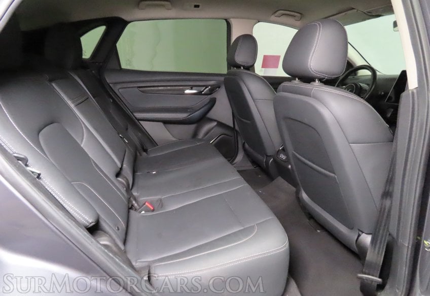 2024 Vinfast VF8 ECO - Image 23