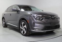 2024 Vinfast VF8  ECO - Image 3