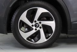 2024 Vinfast VF8  ECO - Image 41