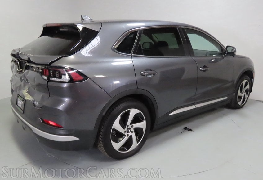 2024 Vinfast VF8 ECO - Image 8