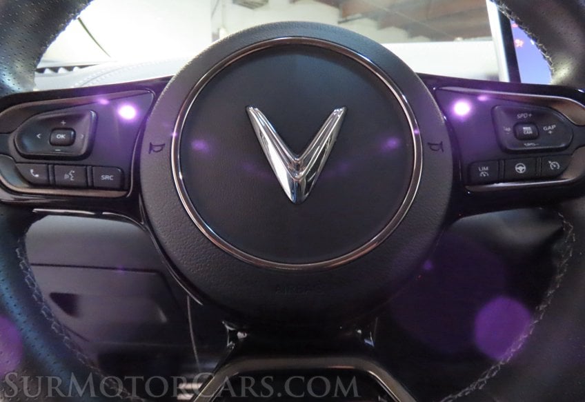 2024 Vinfast VF8 ECO - Image 32