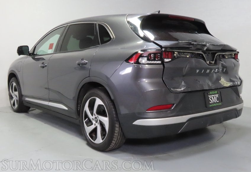 2024 Vinfast VF8 ECO - Image 5