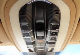 2011 Porsche Cayenne - Image 17