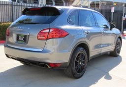 2011 Porsche Cayenne - Image 52