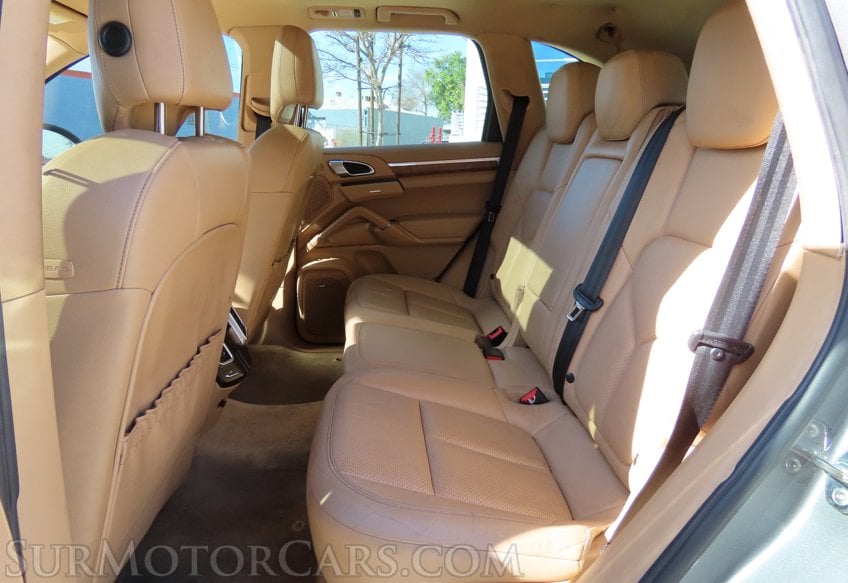 2011 Porsche Cayenne - Image 40