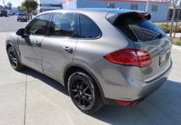 2011 Porsche Cayenne - Image 6