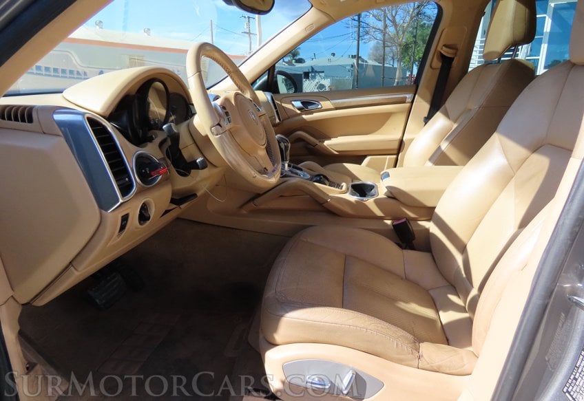 2011 Porsche Cayenne - Image 39