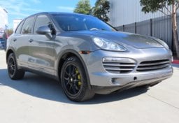 2011 Porsche Cayenne - Image 3