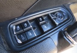 2011 Porsche Cayenne - Image 33