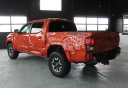 2016 Toyota Tacoma - Image 7