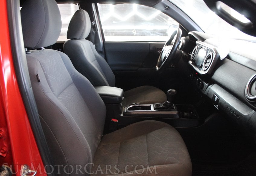 2016 Toyota Tacoma - Image 23