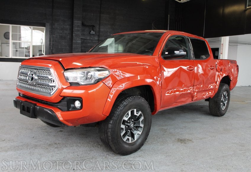 2016 Toyota Tacoma - Image 4