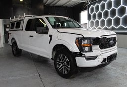 2023 Ford F-150 4x4 - Image 4