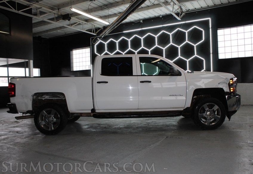 2016 Chevrolet Silverado 2500HD 4x4 - Image 12
