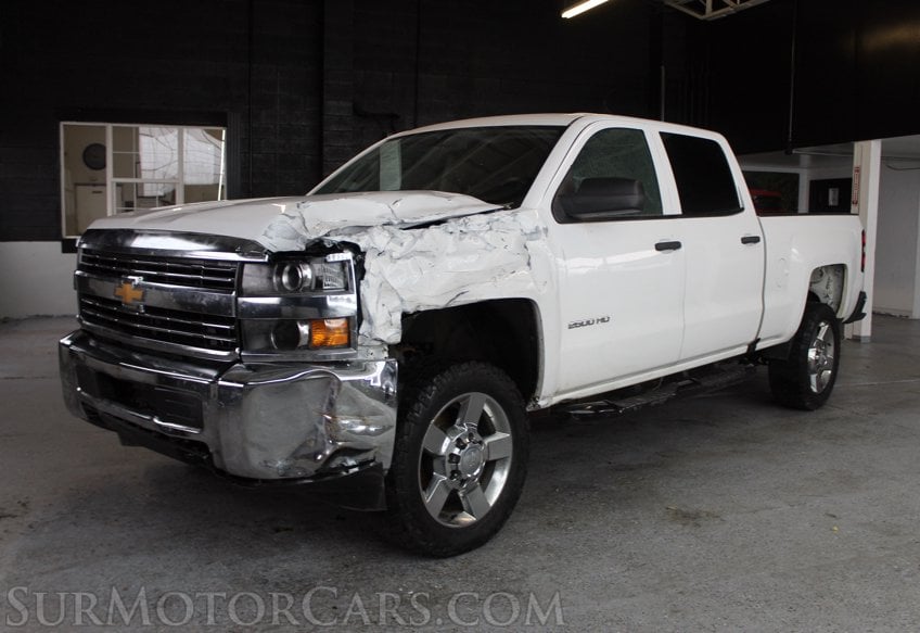 2016 Chevrolet Silverado 2500HD 4x4 - Image 3