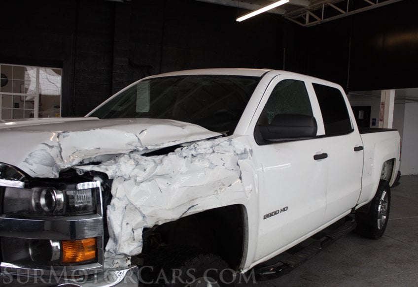 2016 Chevrolet Silverado 2500HD 4x4 - Image 15