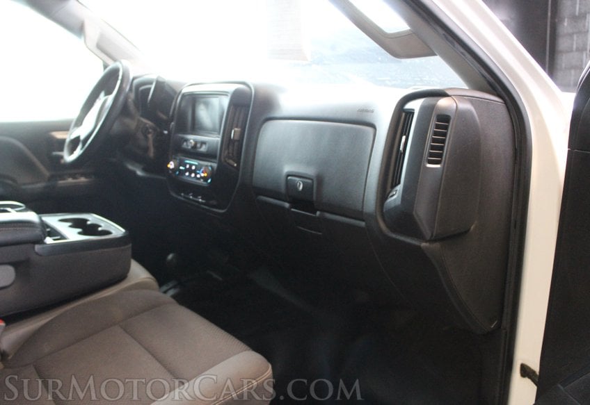 2016 Chevrolet Silverado 2500HD 4x4 - Image 29